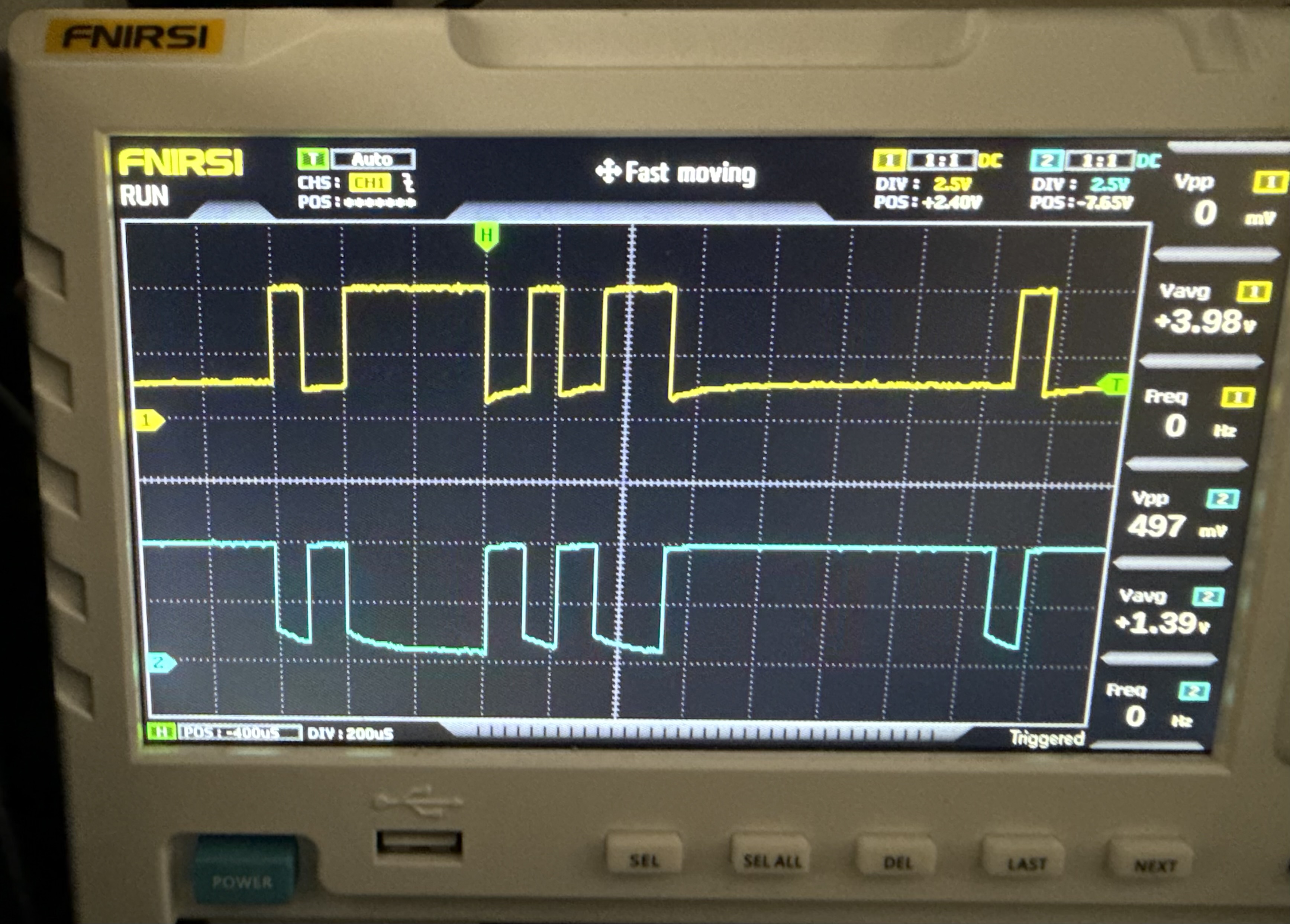 Differential signal capture